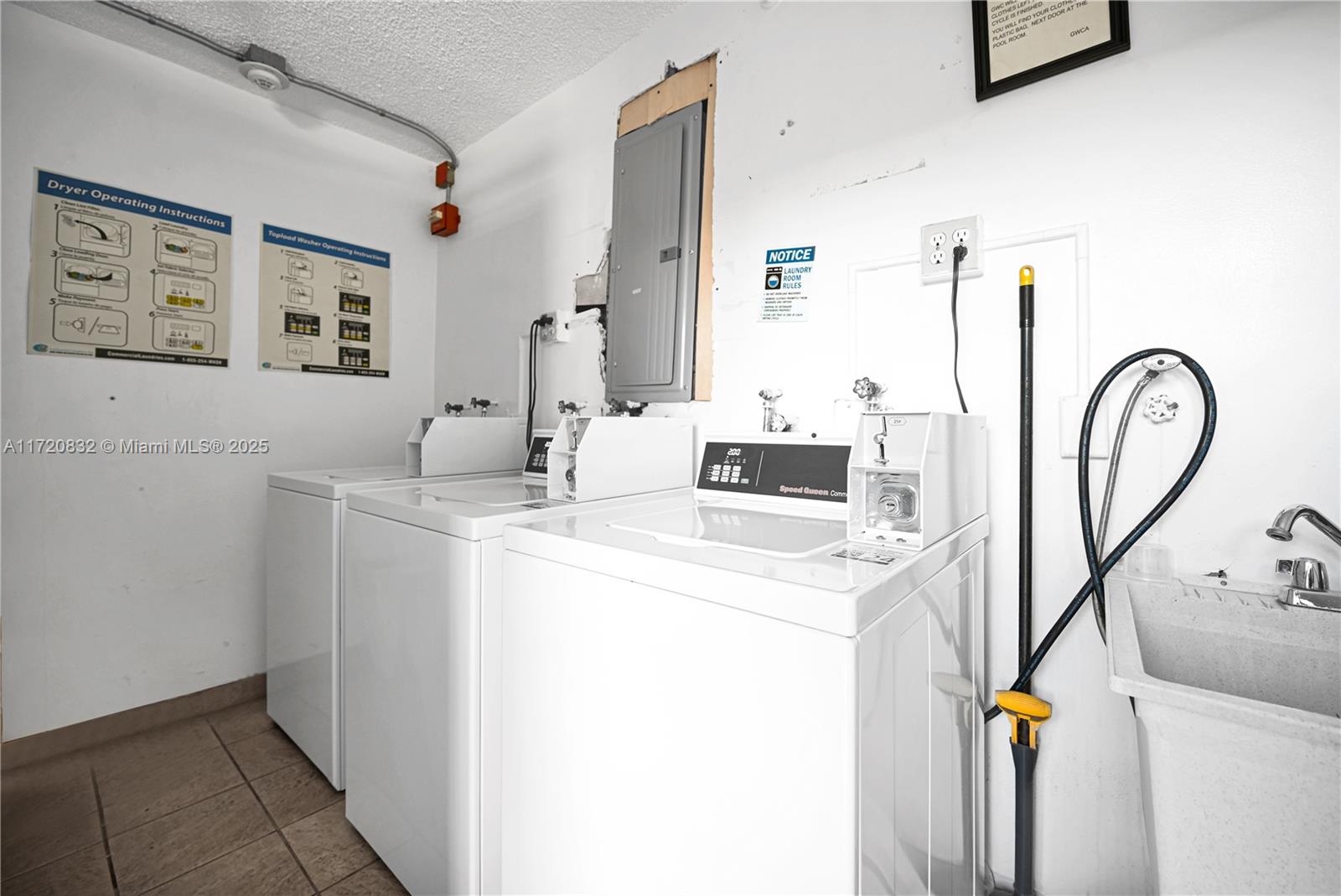 1345 West Ave # 404