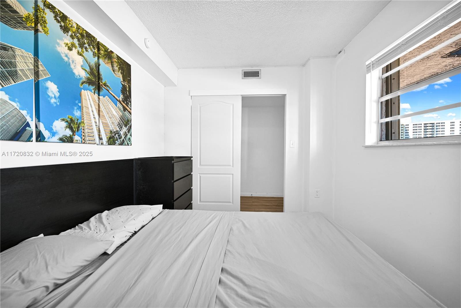 1345 West Ave # 404