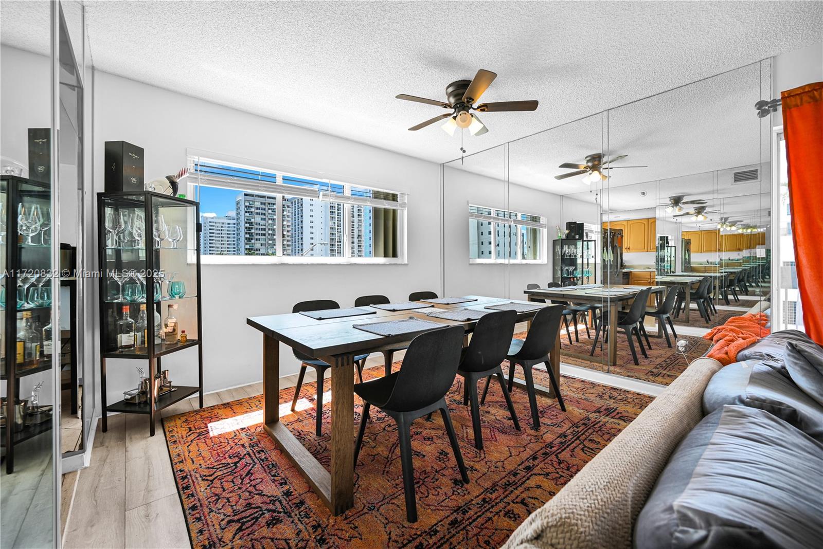 1345 West Ave # 404
