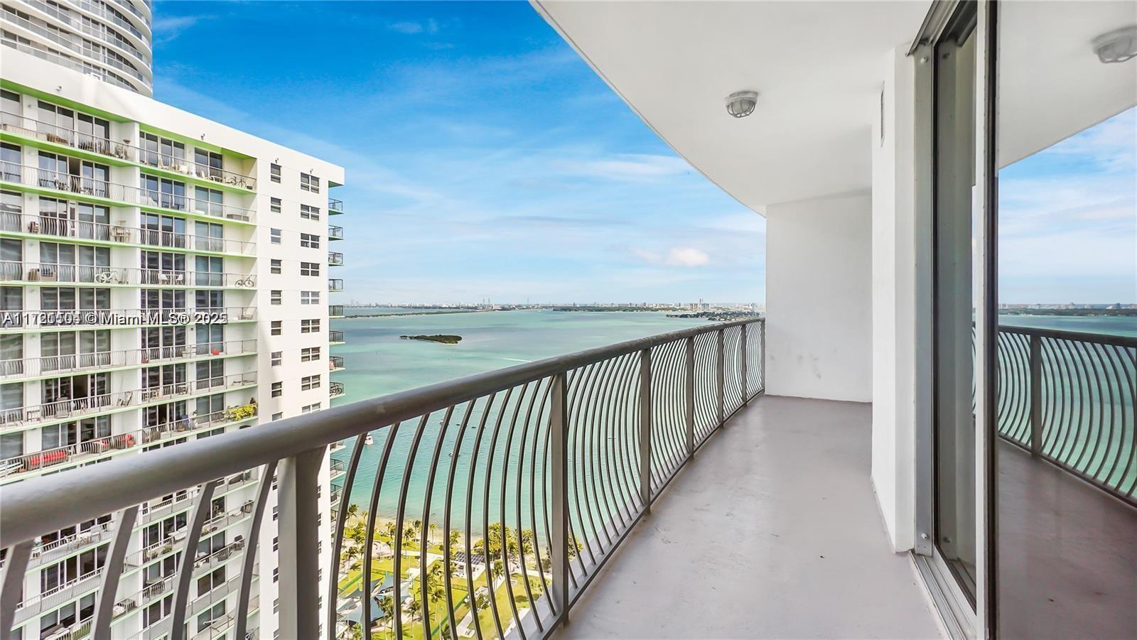 1750 N Bayshore Dr # 3305