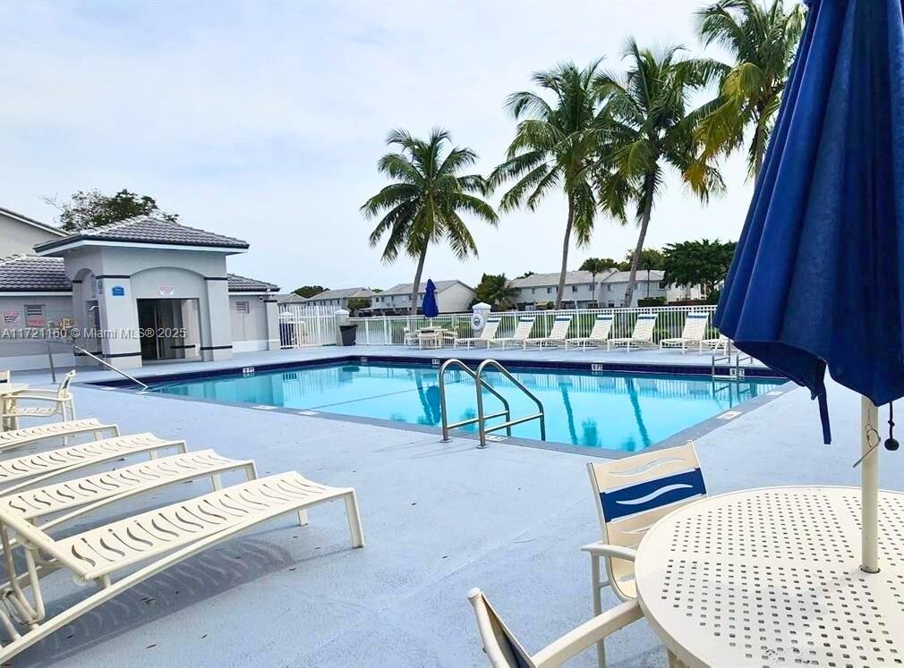 12106 SW 140th Ter # 21 Unit: 7-21