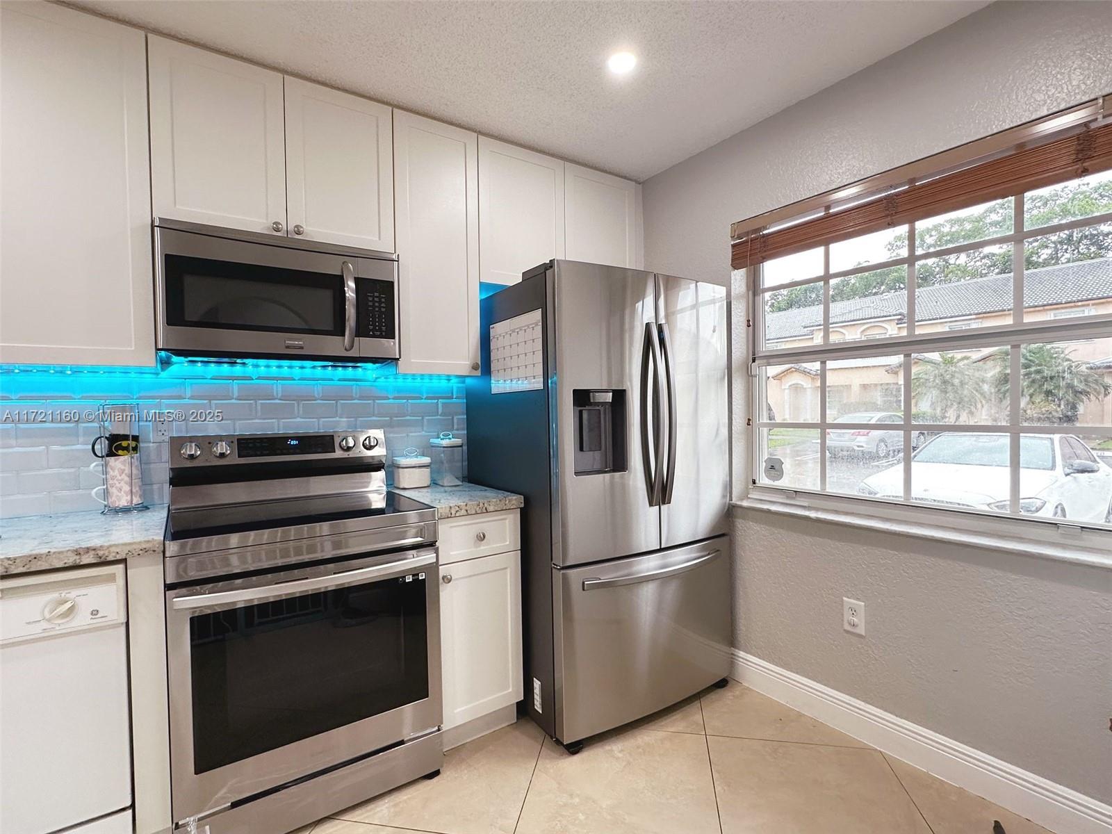 12106 SW 140th Ter # 21 Unit: 7-21