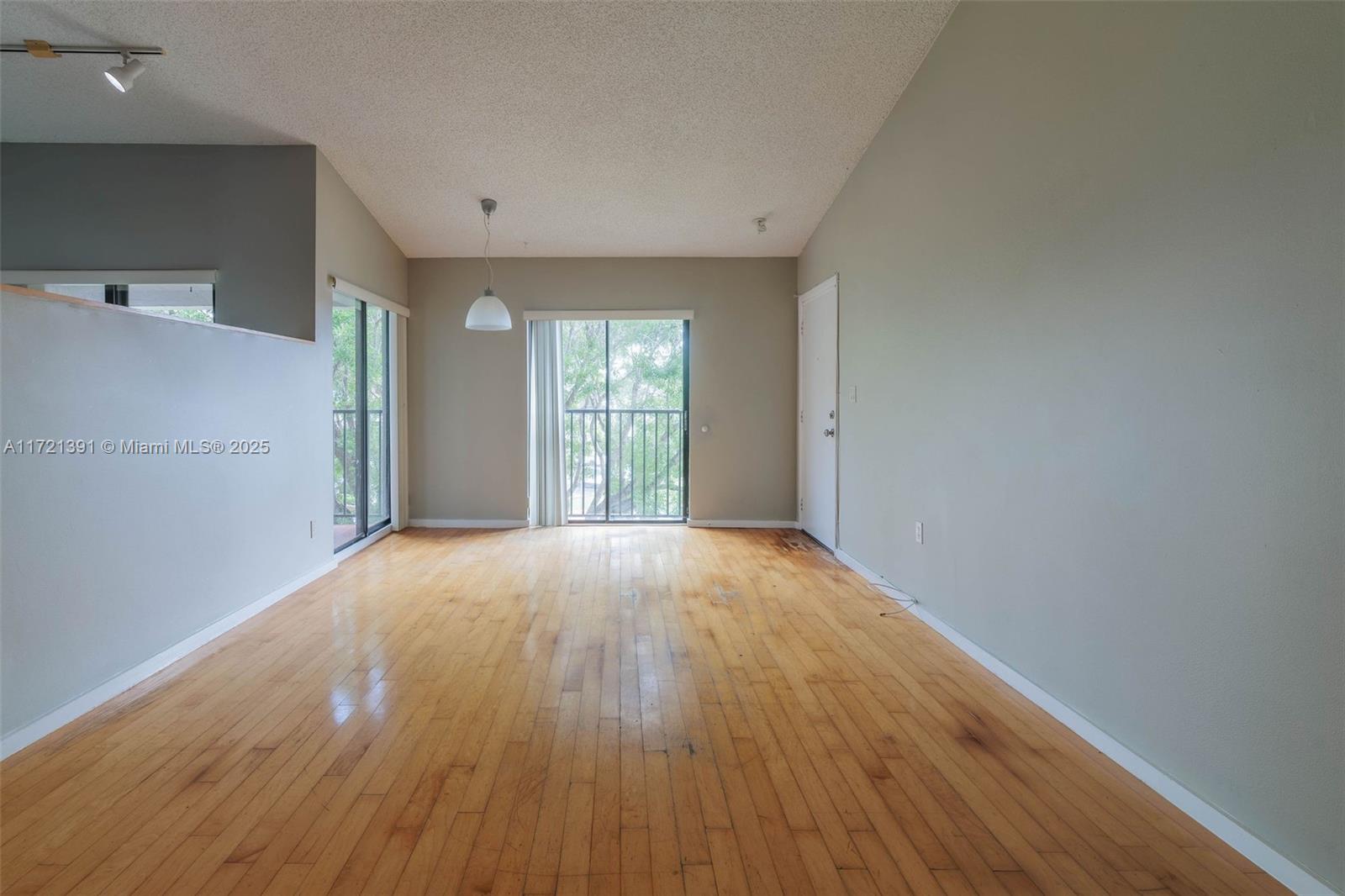 6745 SW 132nd Ave # 307