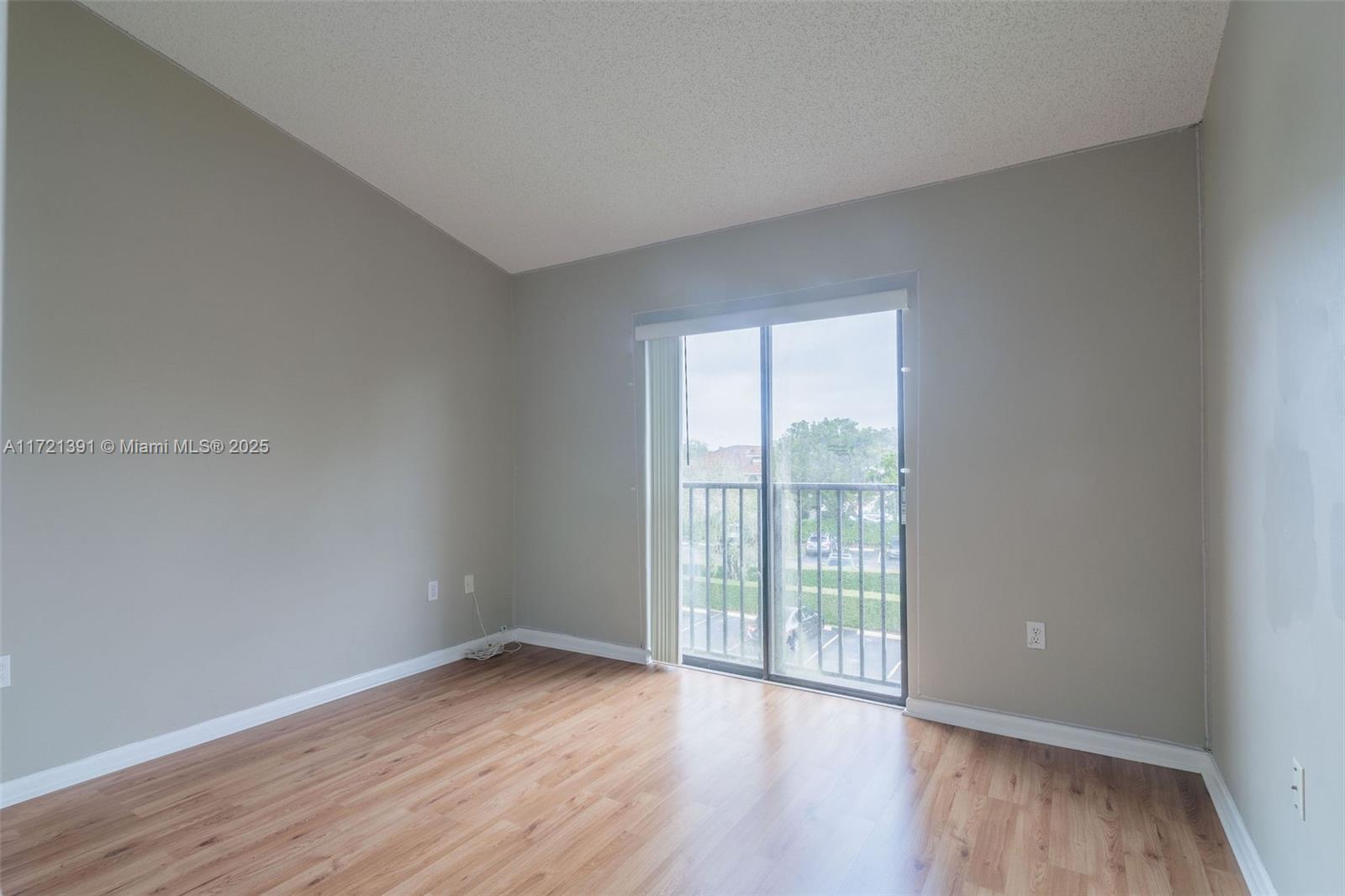 6745 SW 132nd Ave # 307