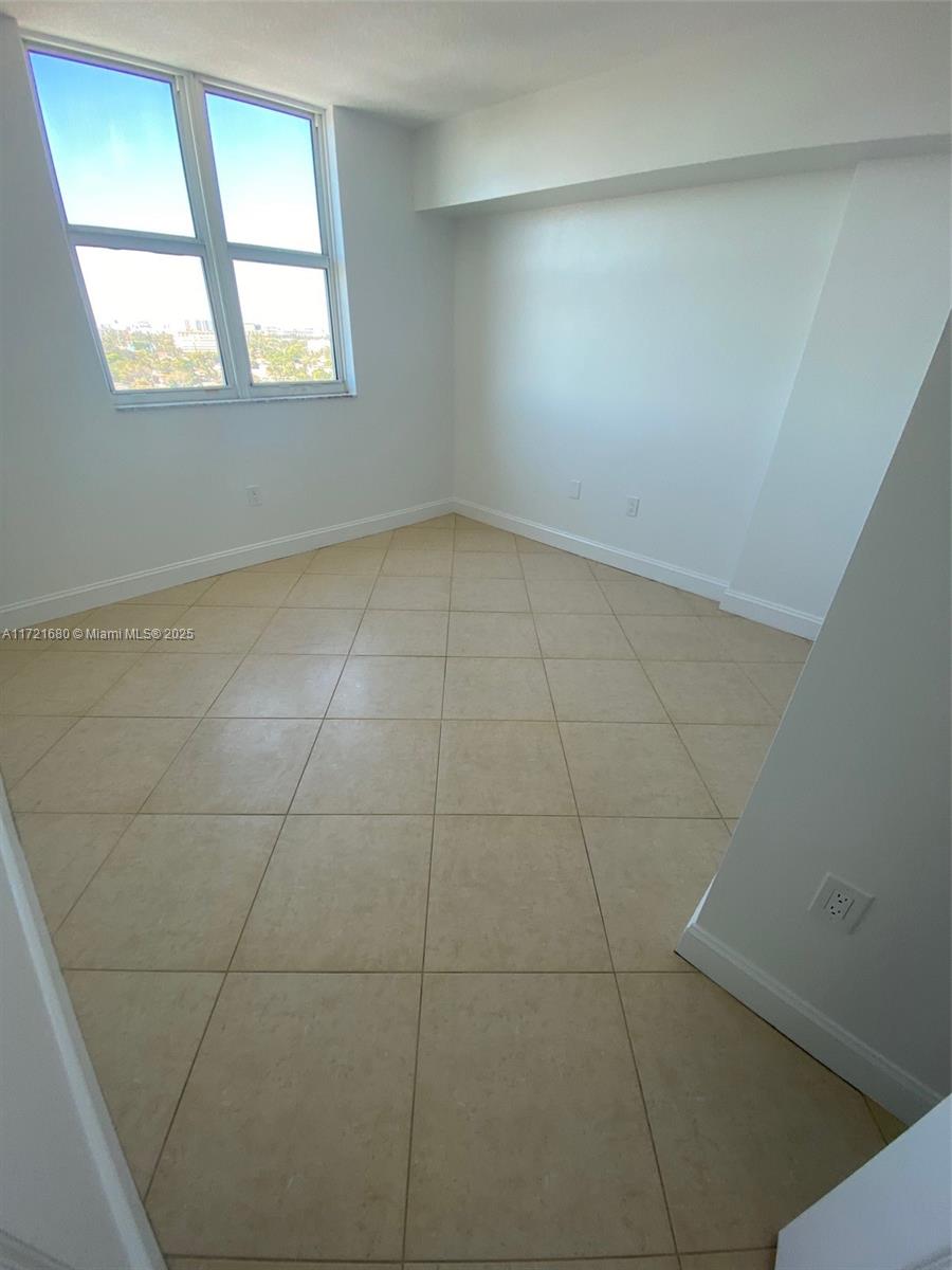 60 NW 37th Ave # 1202