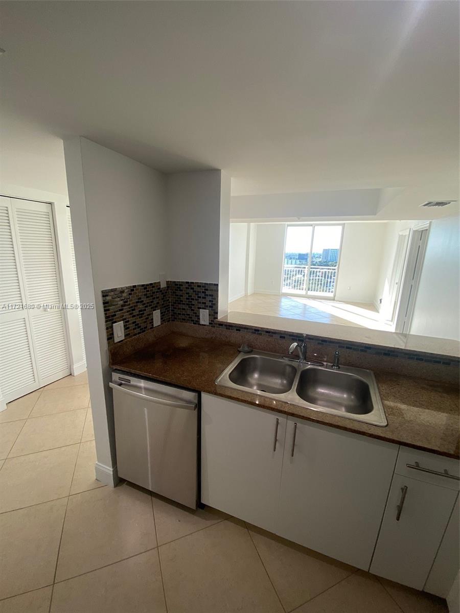 60 NW 37th Ave # 1202