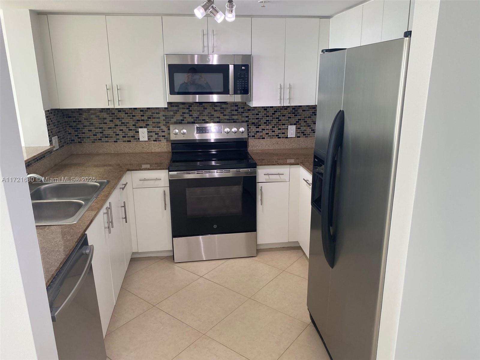 60 NW 37th Ave # 1202