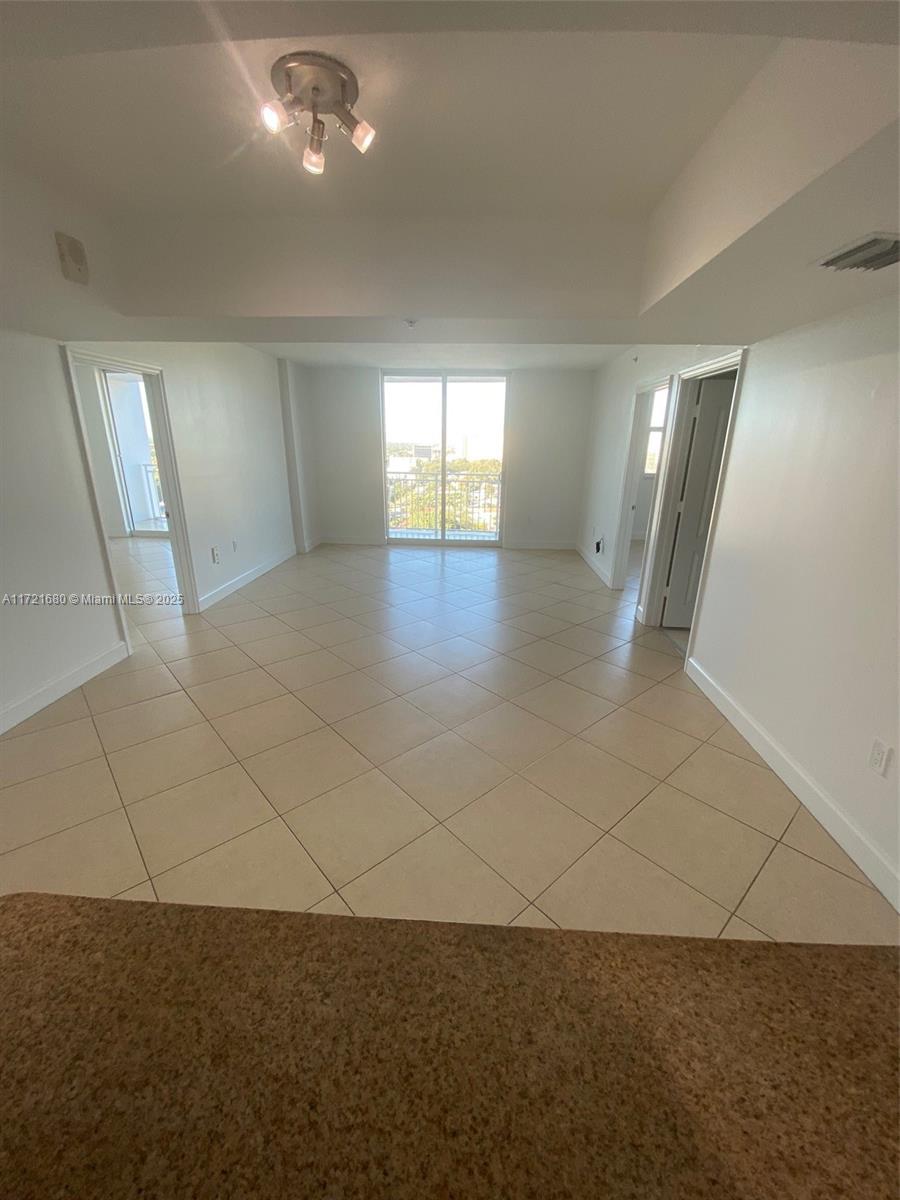 60 NW 37th Ave # 1202