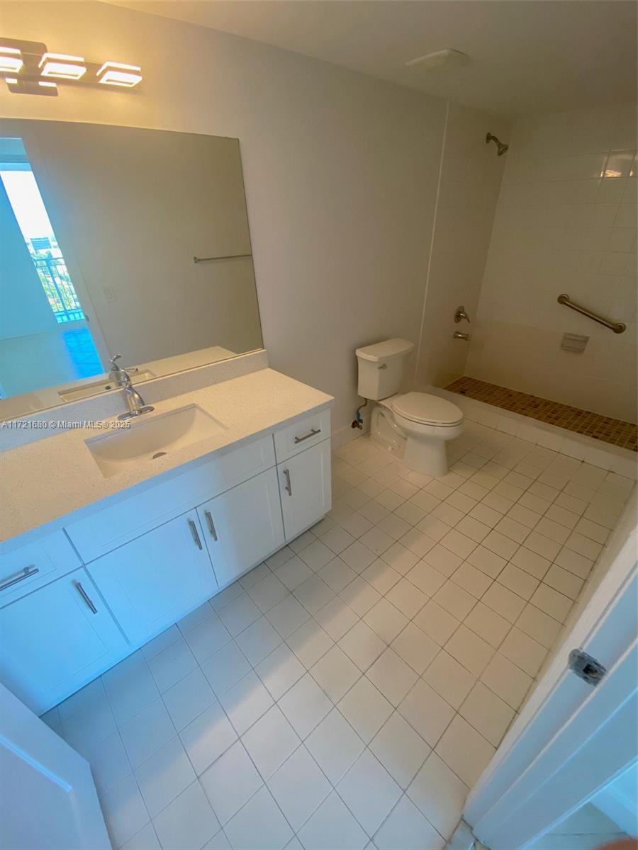 60 NW 37th Ave # 1202