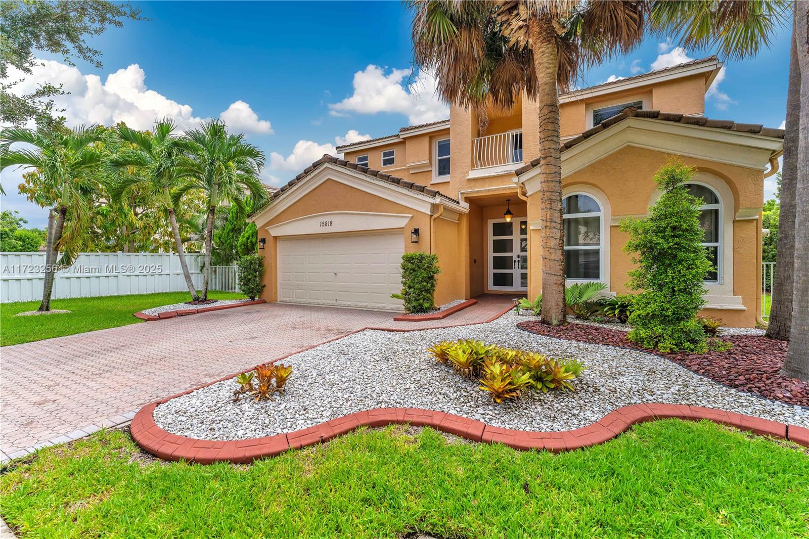 15818 SW 49th Ct