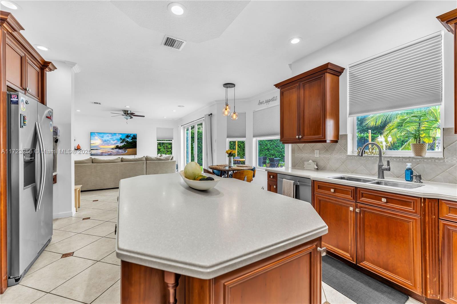15818 SW 49th Ct