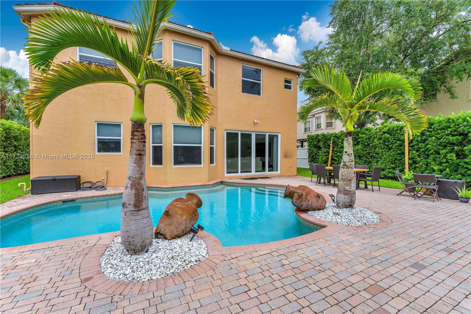 15818 SW 49th Ct