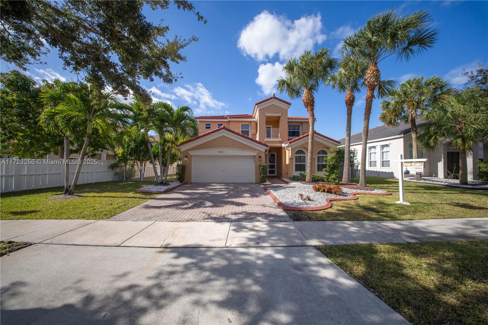 15818 SW 49th Ct