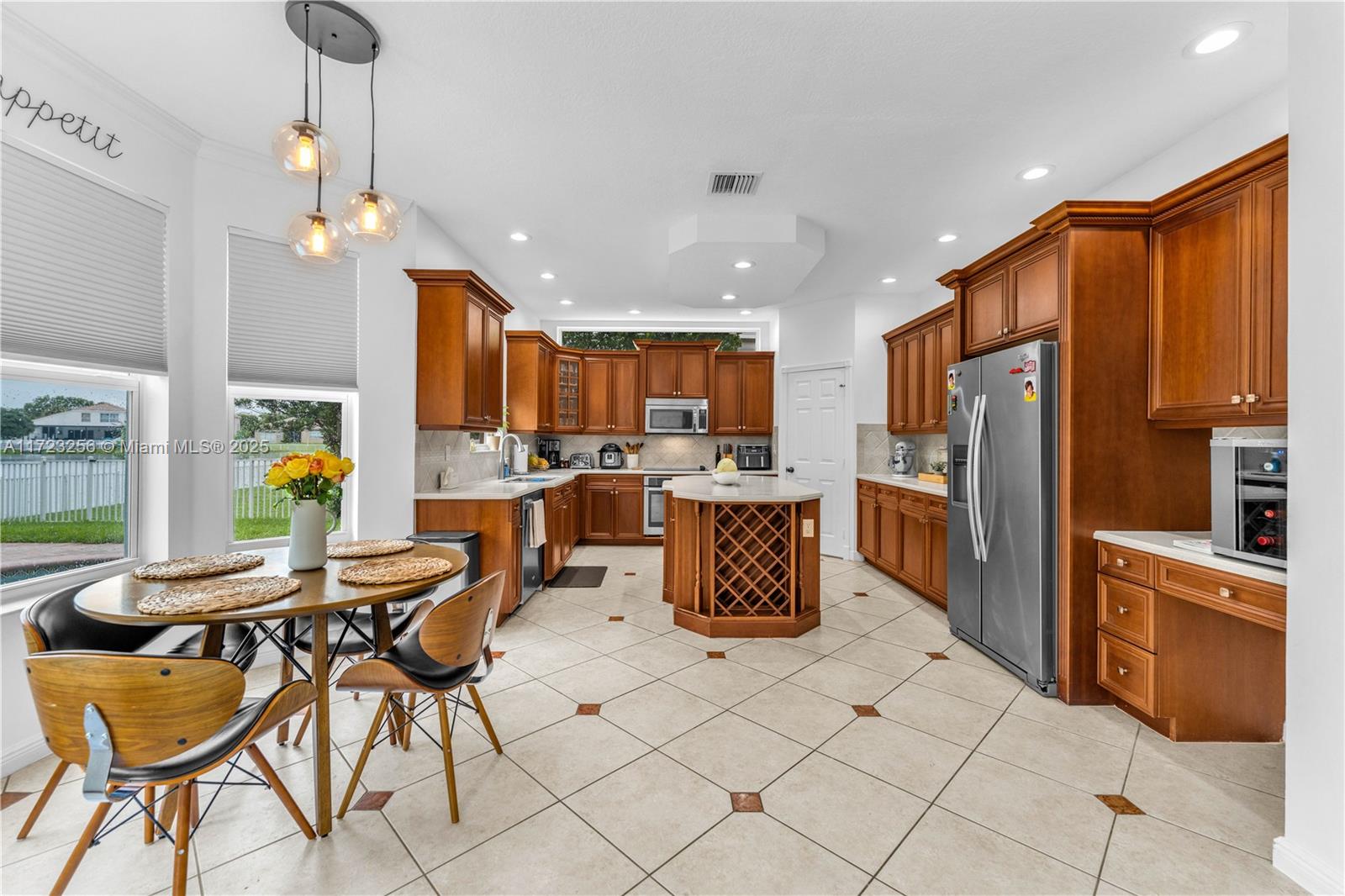 15818 SW 49th Ct