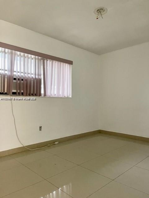312 SW 10th Ter # 1