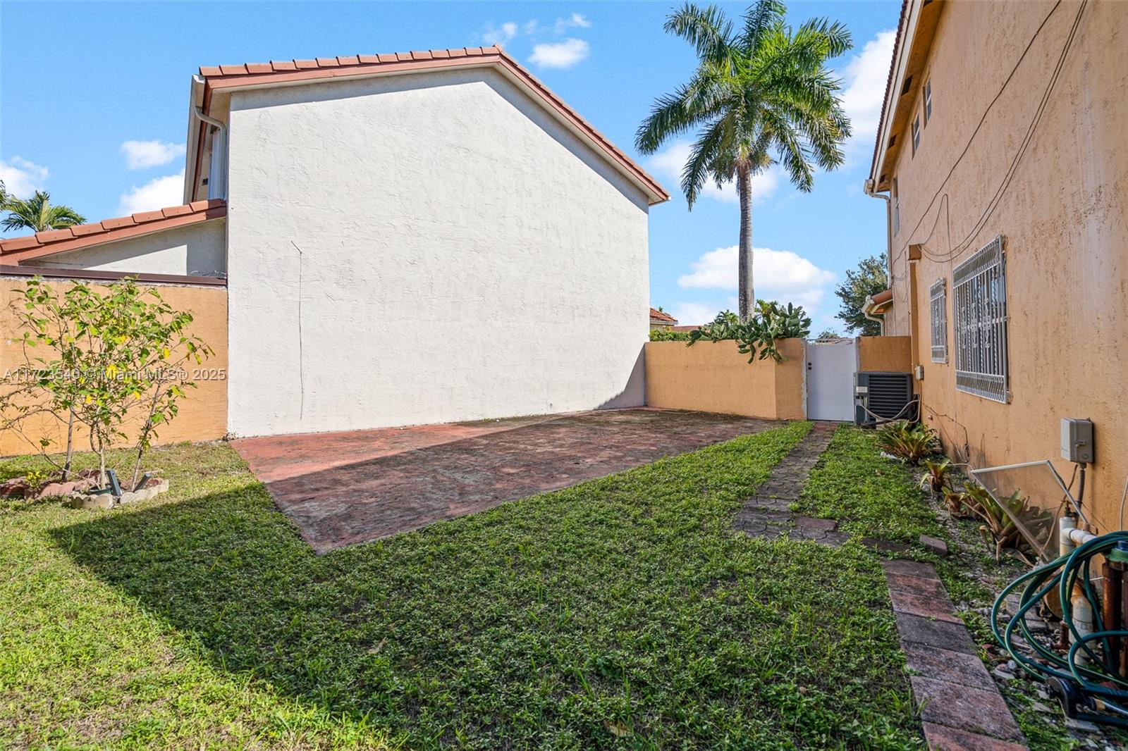 19032 NW 56th Ct