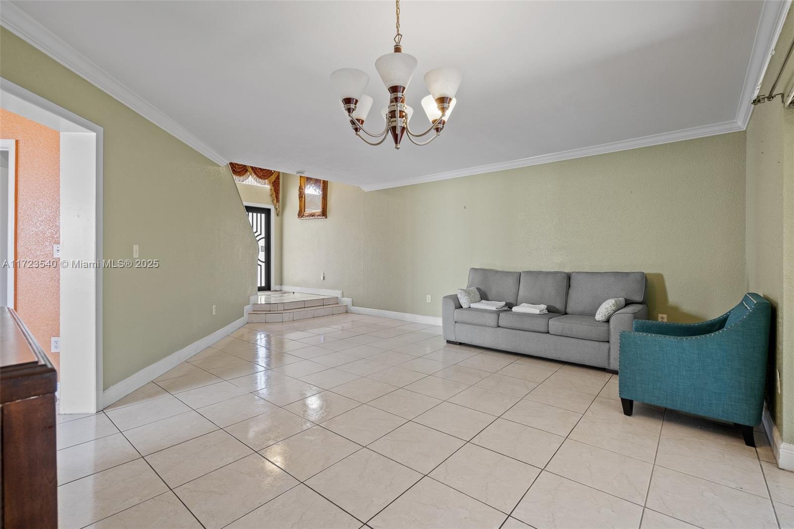 19032 NW 56th Ct