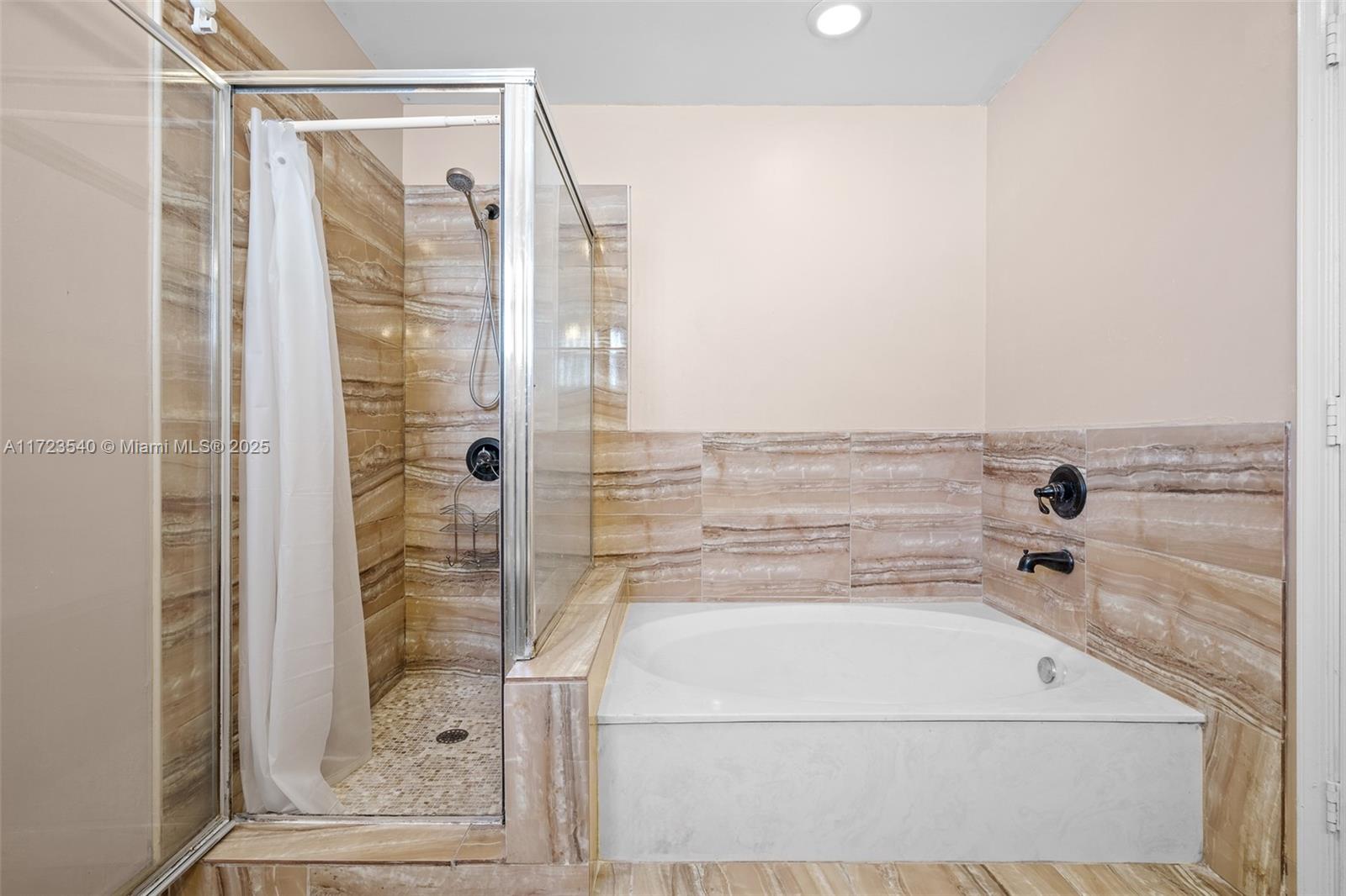 19032 NW 56th Ct