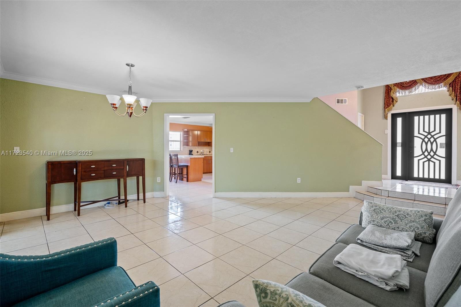 19032 NW 56th Ct