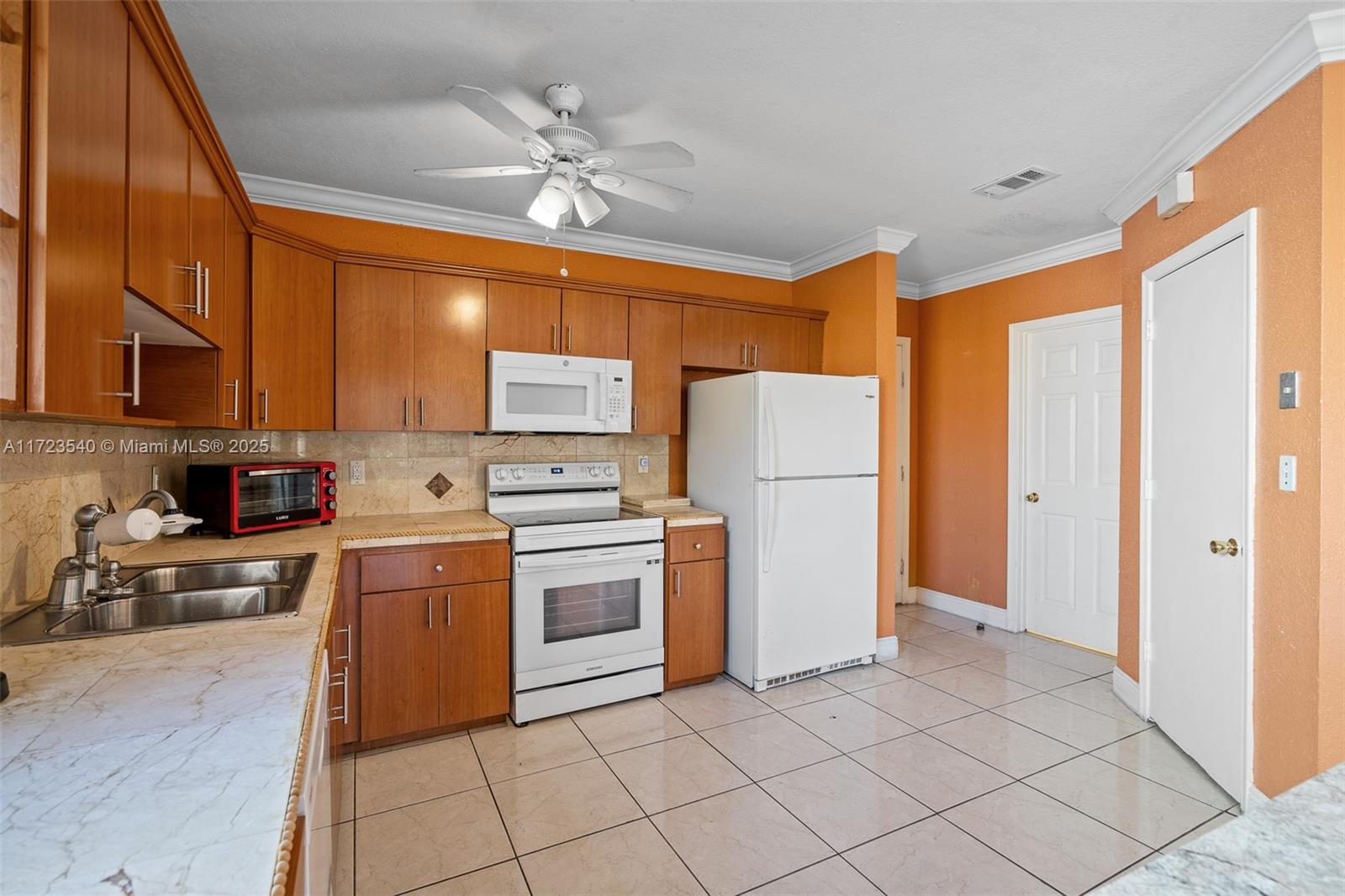 19032 NW 56th Ct