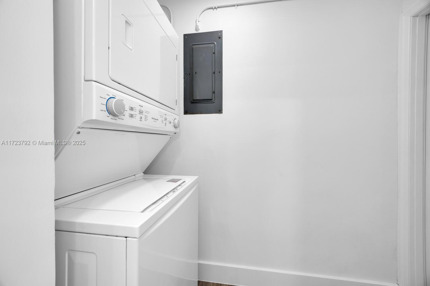 3600 SW 16th St # 3600