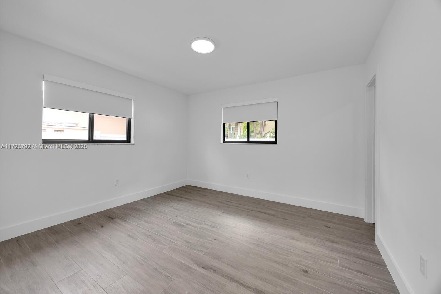 3600 SW 16th St # 3600