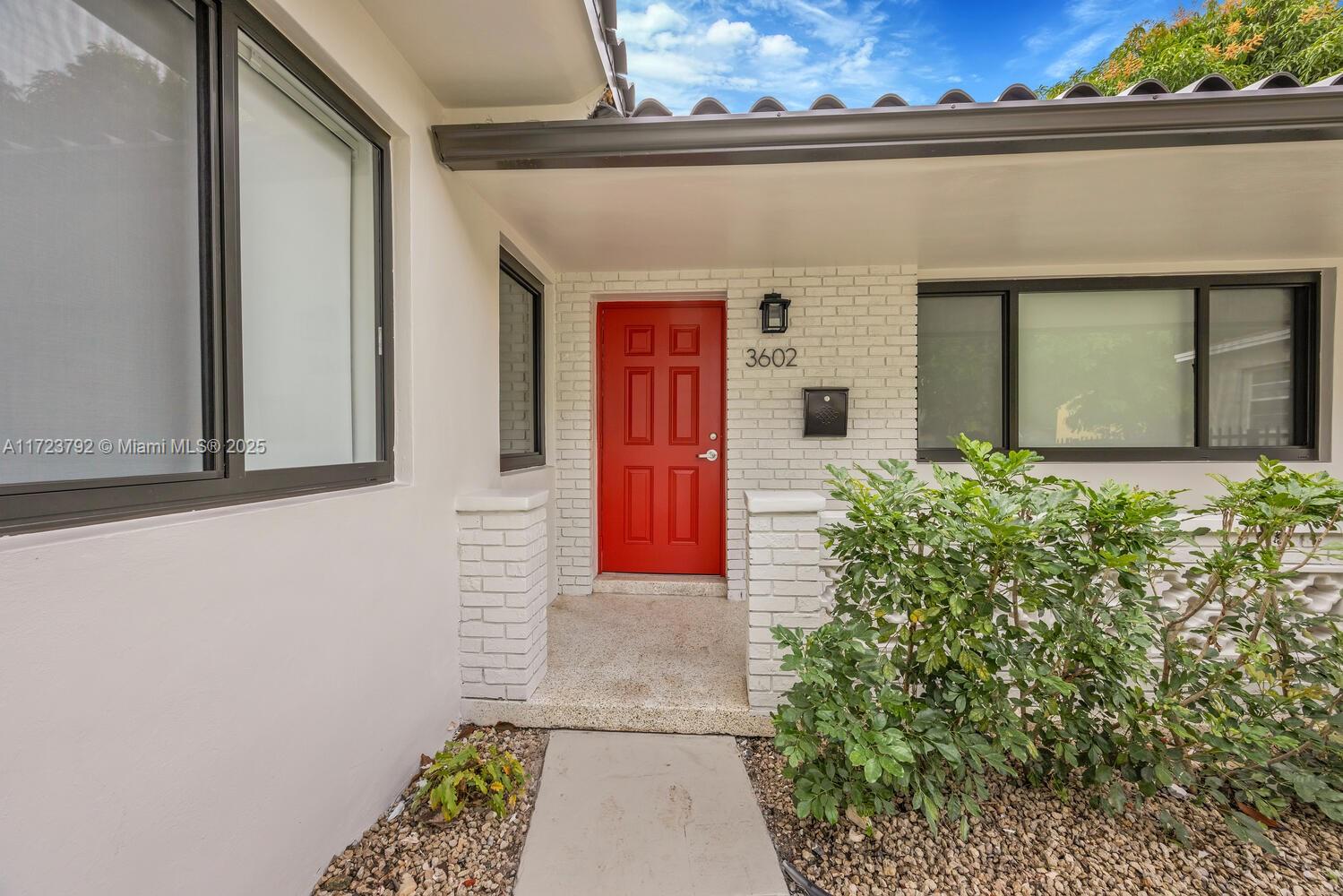 3600 SW 16th St # 3600