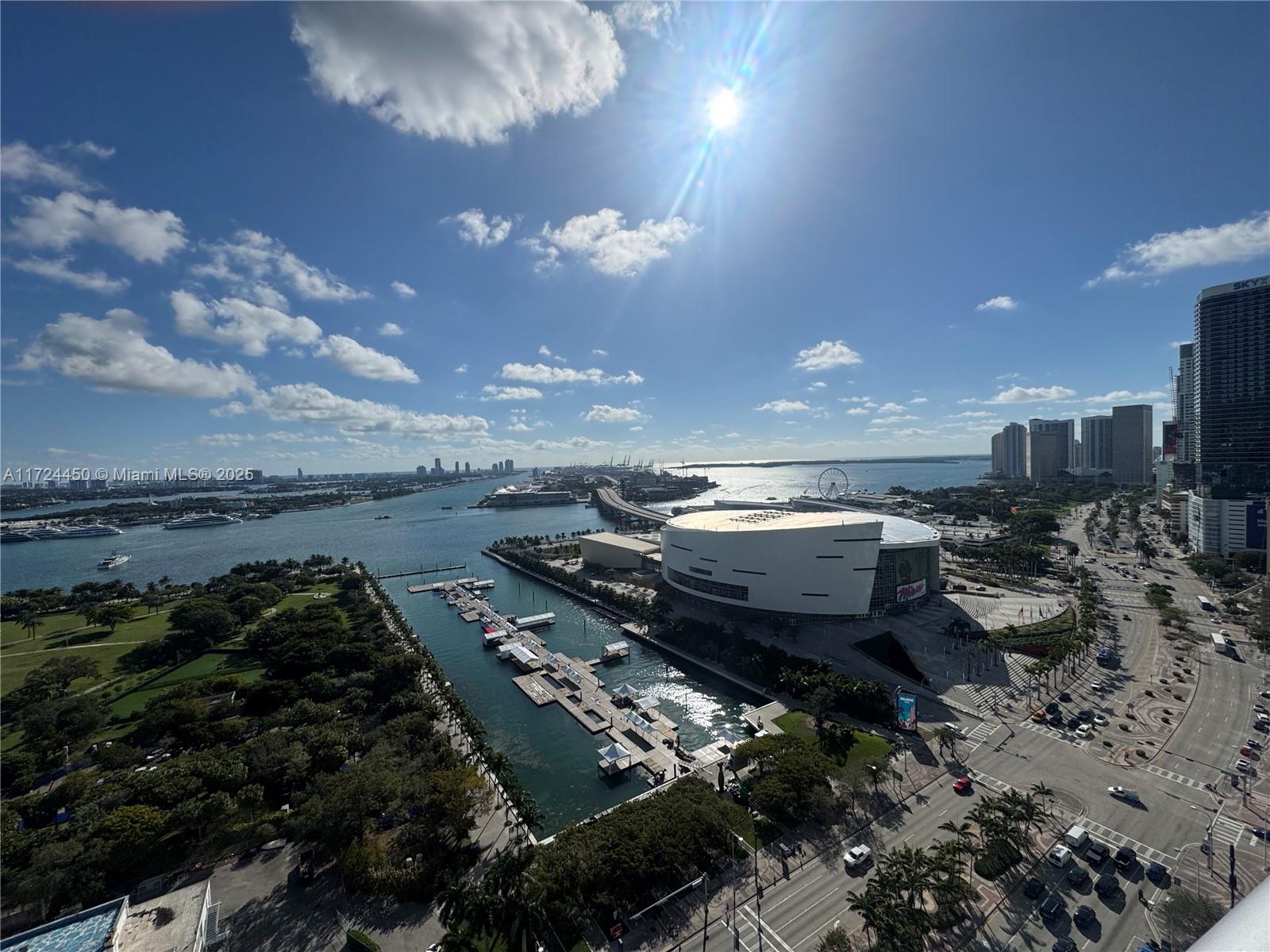 900 Biscayne Blvd # 2707