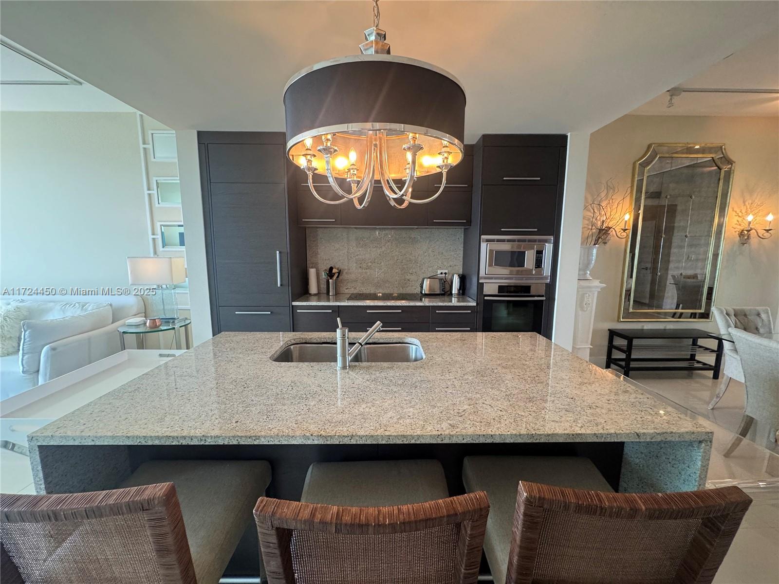 900 Biscayne Blvd # 2707