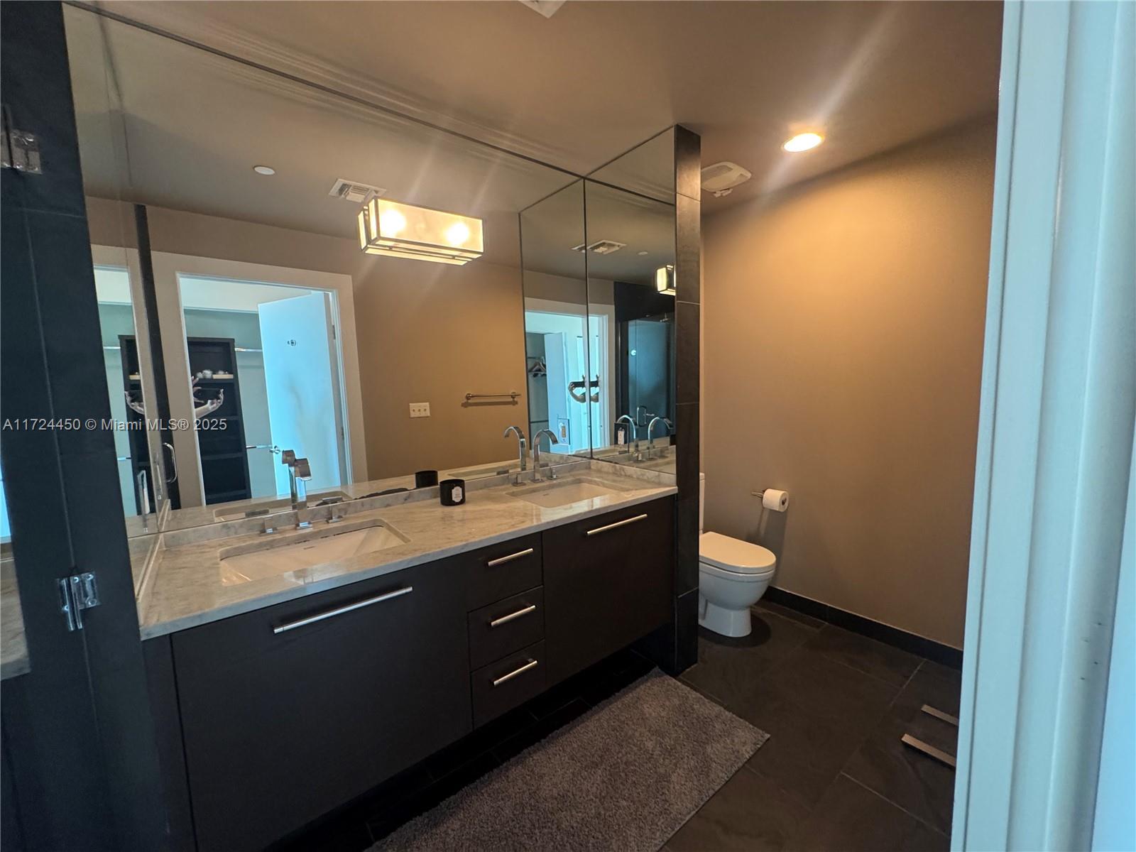 900 Biscayne Blvd # 2707