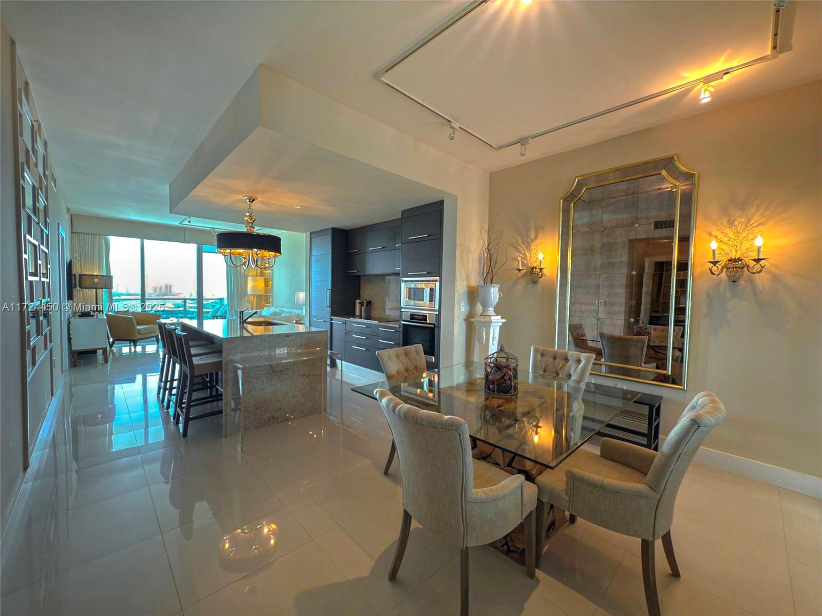 900 Biscayne Blvd # 2707