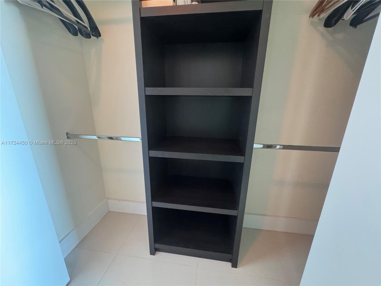 900 Biscayne Blvd # 2707