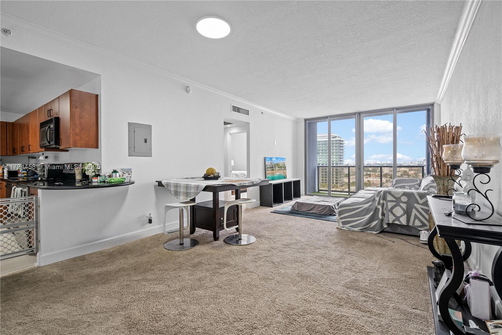 401 69th St Unit: PH109