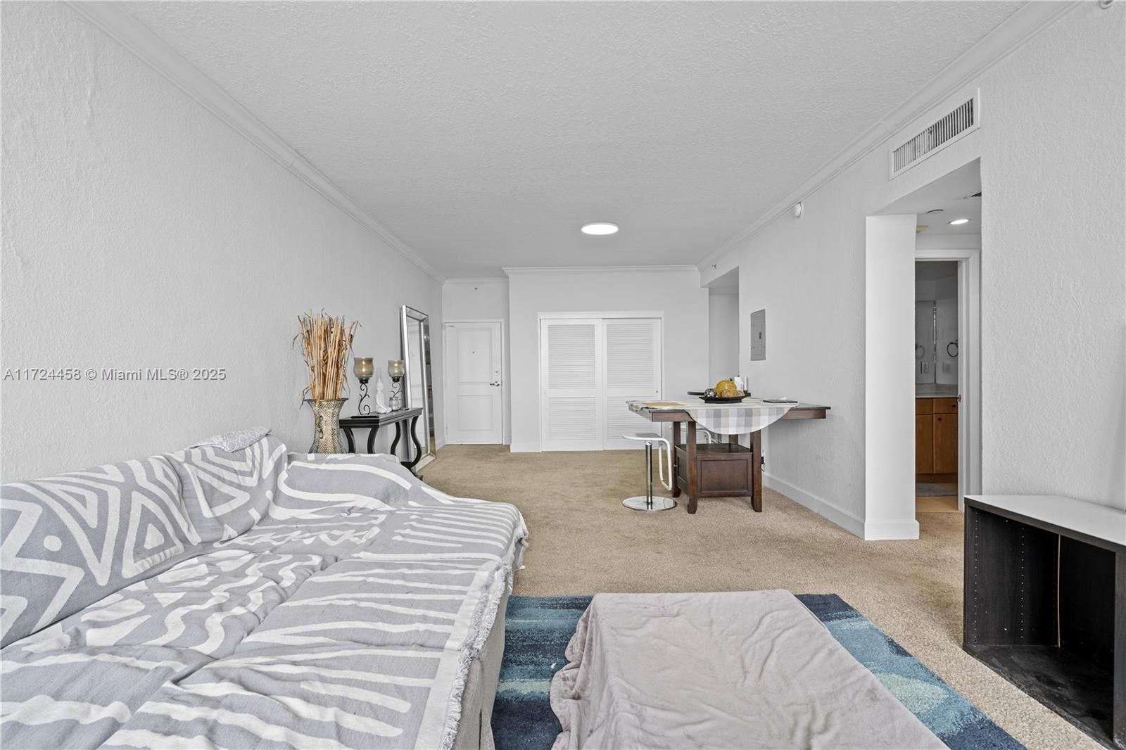 401 69th St Unit: PH109