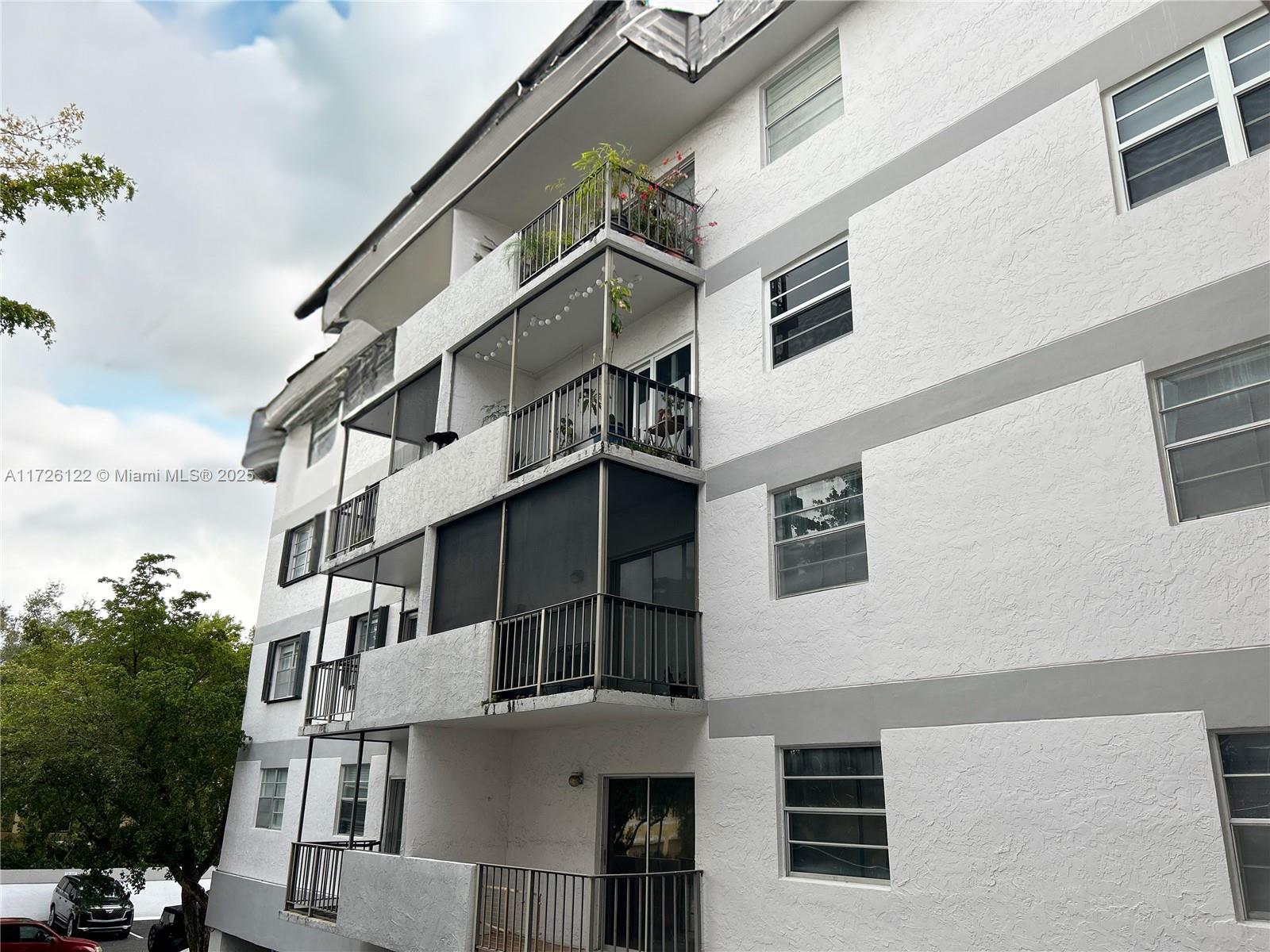 8950 NE 8th Ave # 204