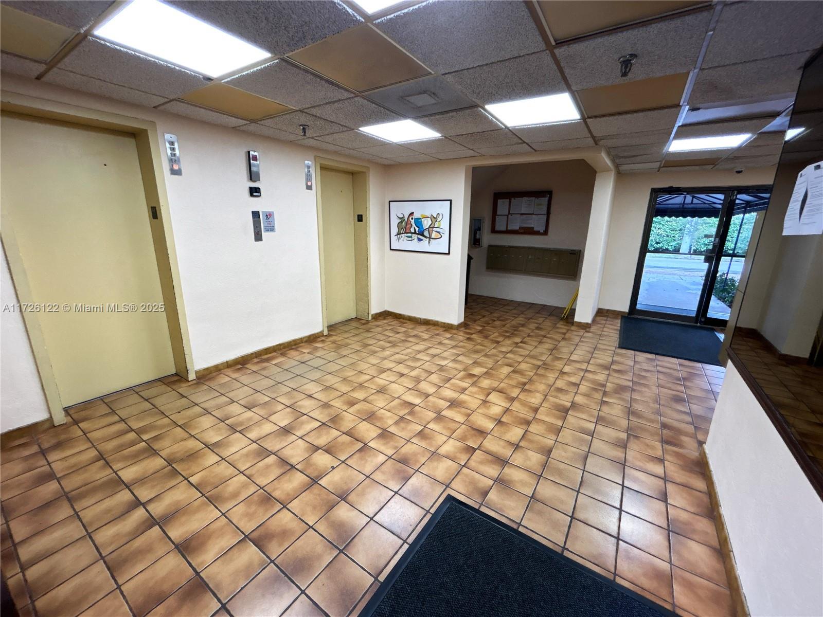 8950 NE 8th Ave # 204