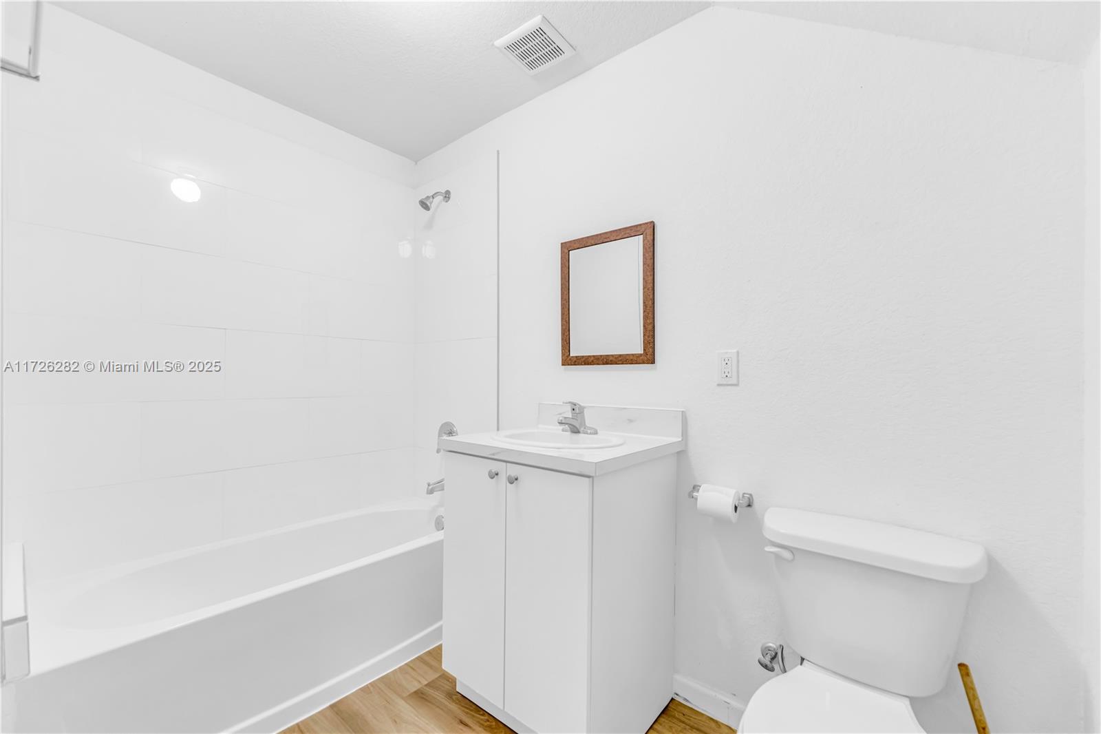190 SW 3rd Ct # 1