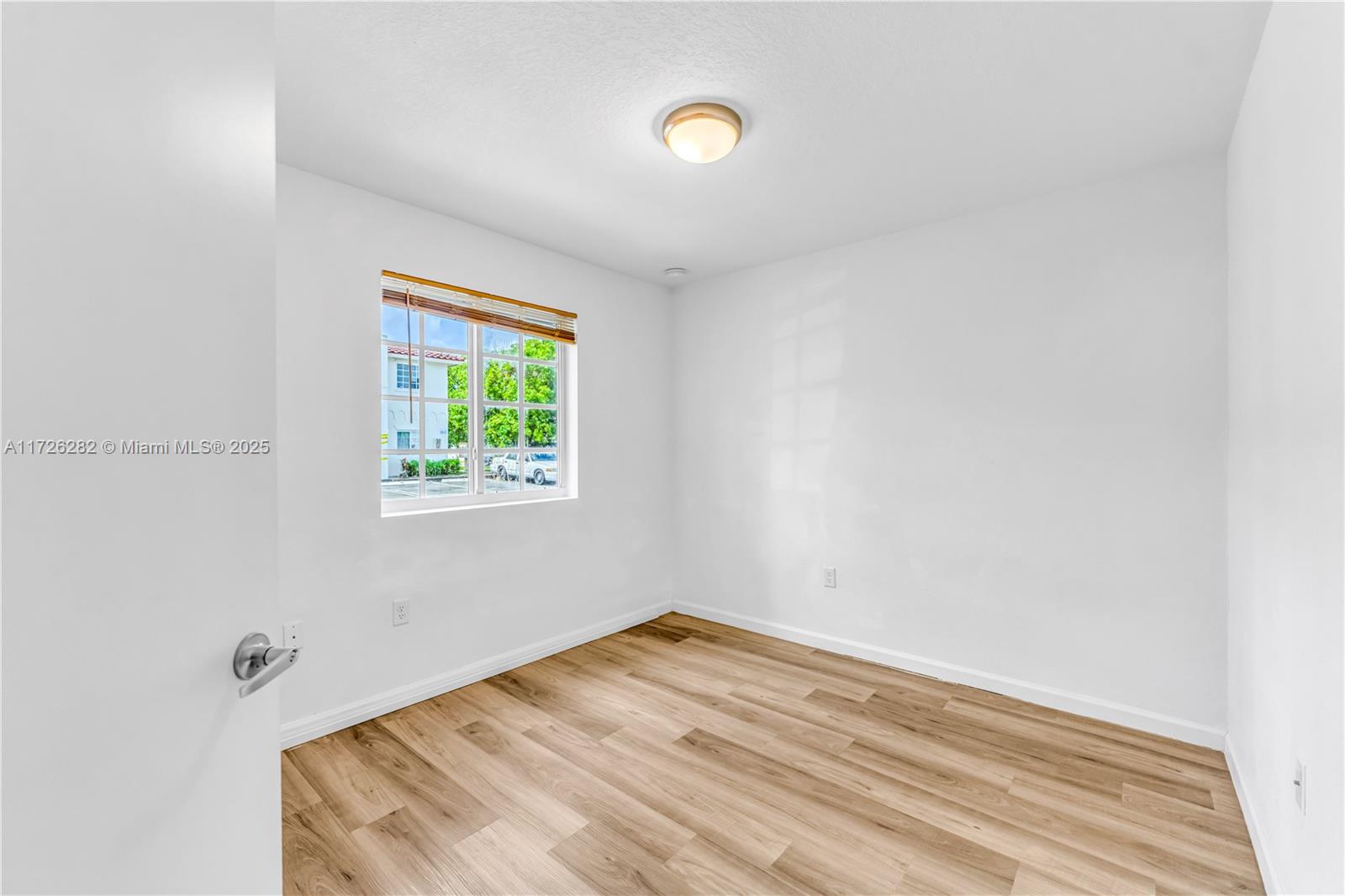 190 SW 3rd Ct # 1