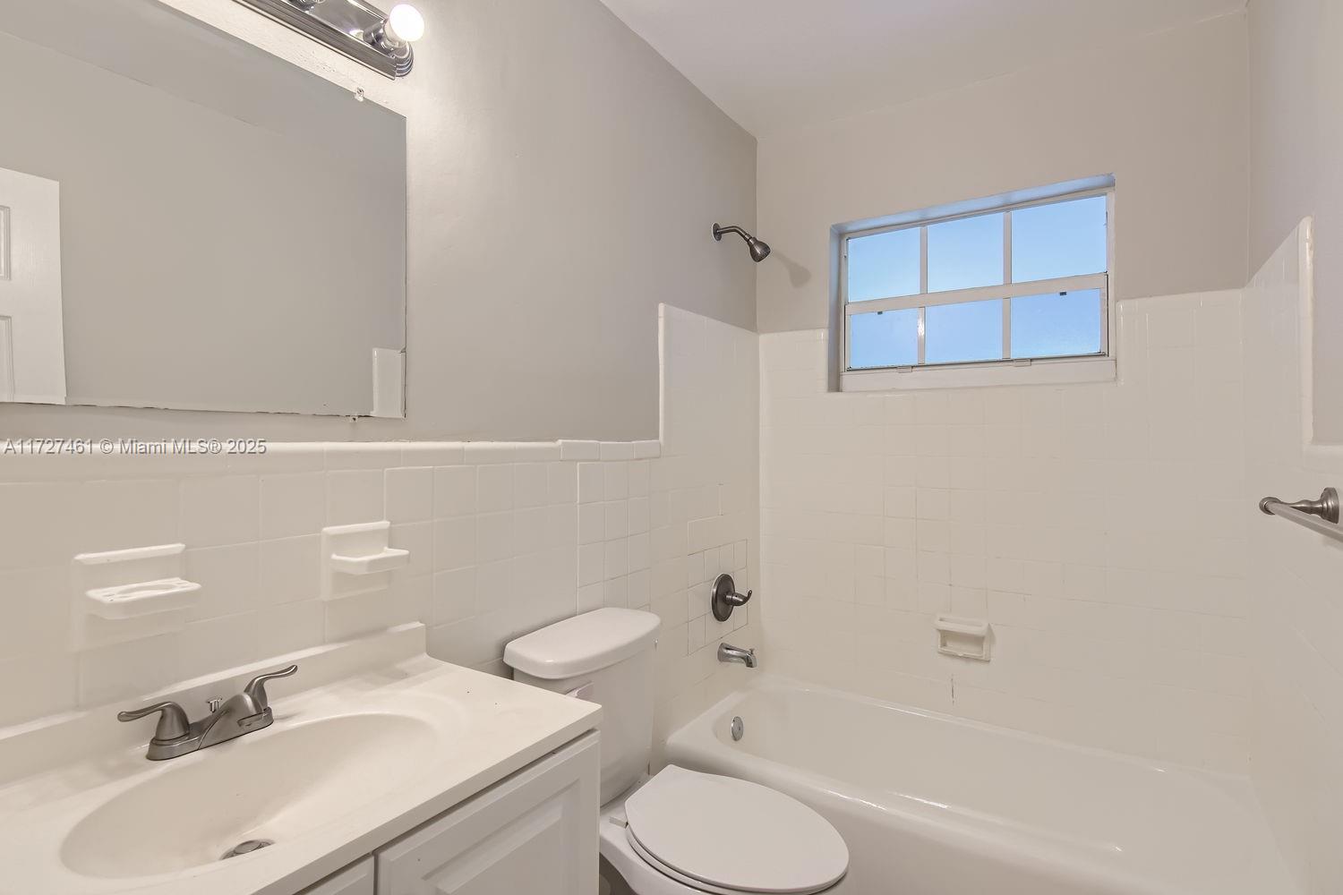 1110 NE 211th Ter