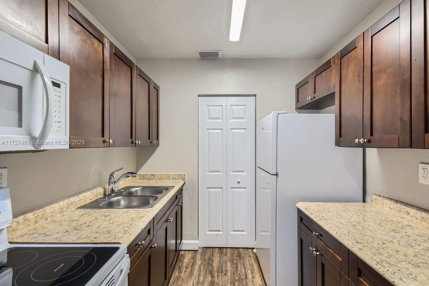 1110 NE 211th Ter