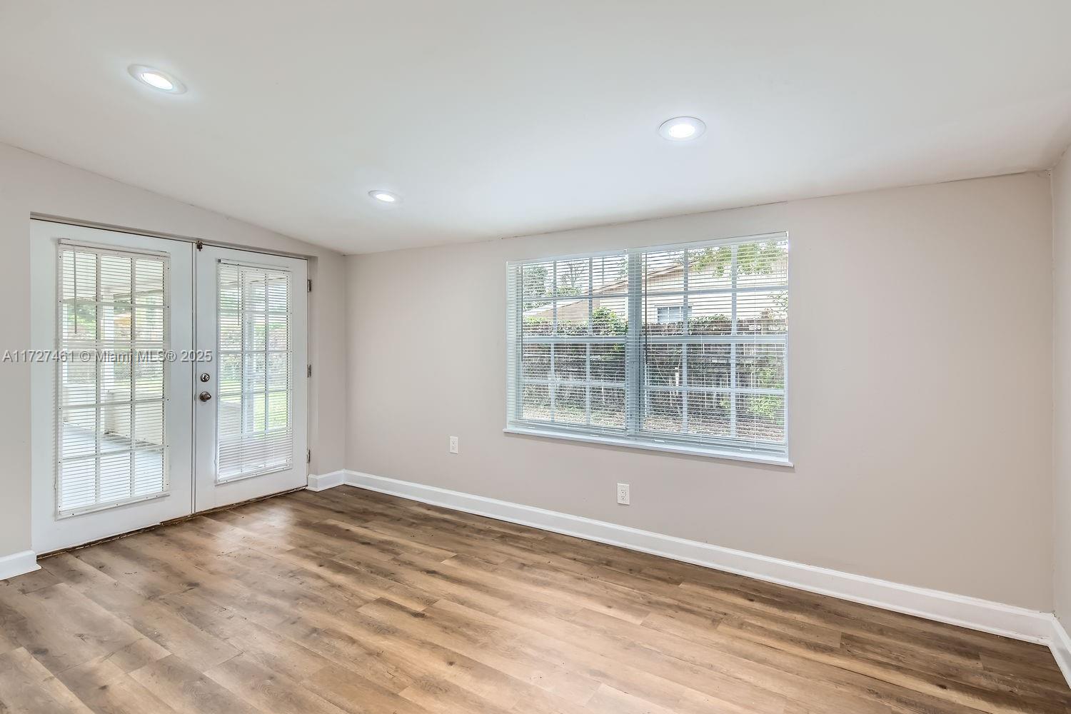 1110 NE 211th Ter
