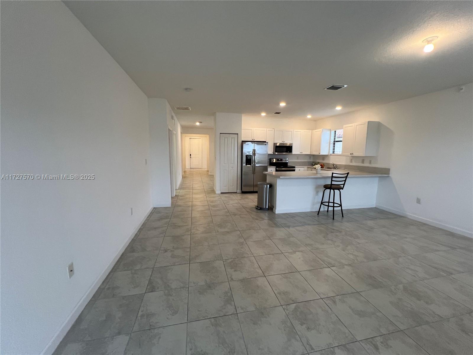 2552 SE 1st St # 2552