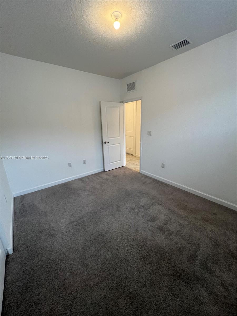2552 SE 1st St # 2552