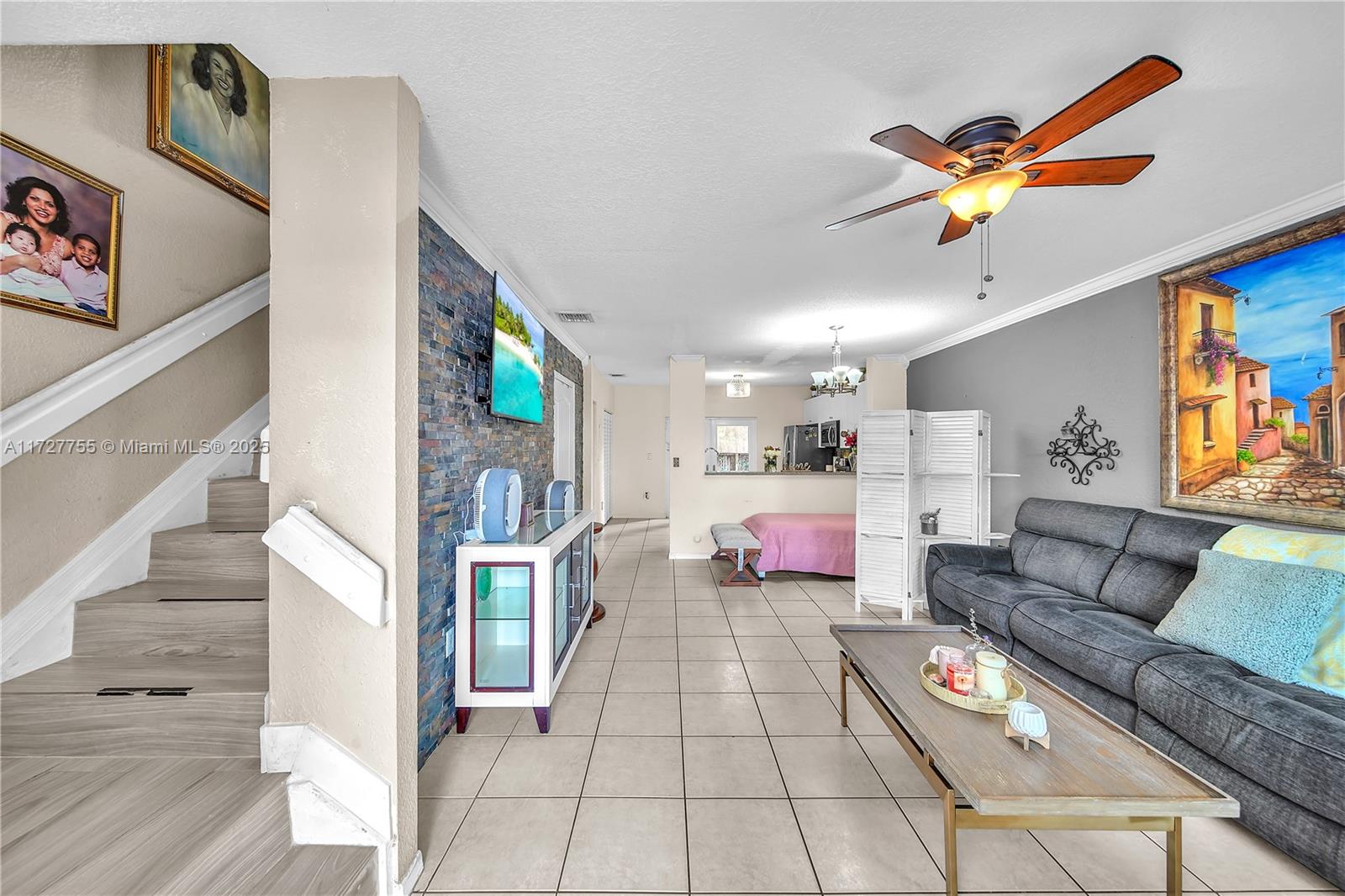 344 E 3rd St # 1