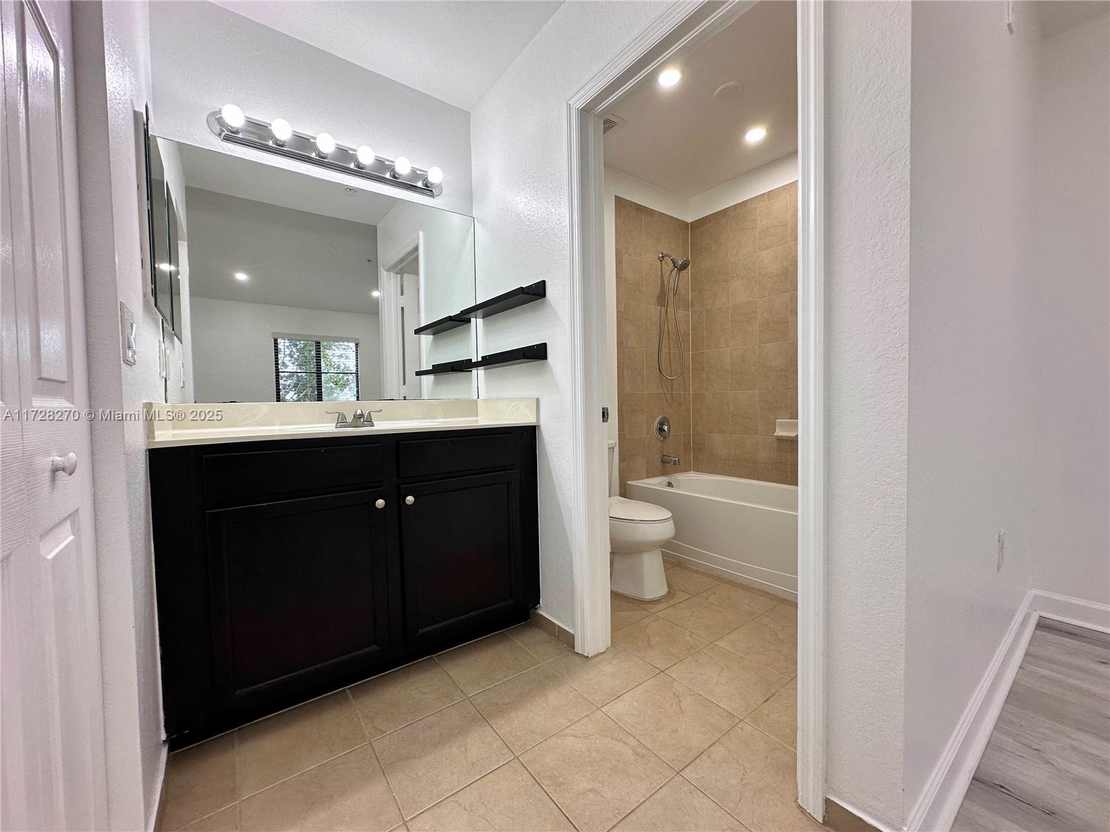 22301 SW 88th Pl # 3 Unit: 301-3