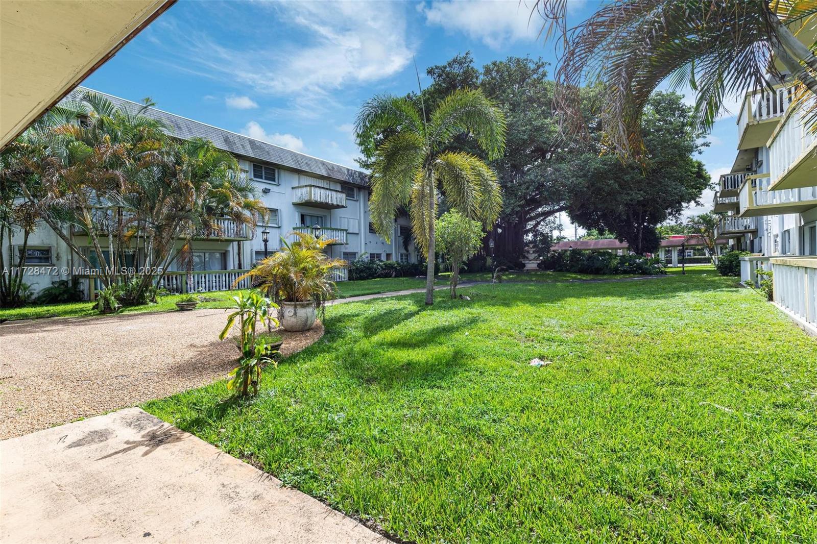 15221 NE 6th Ave # A211