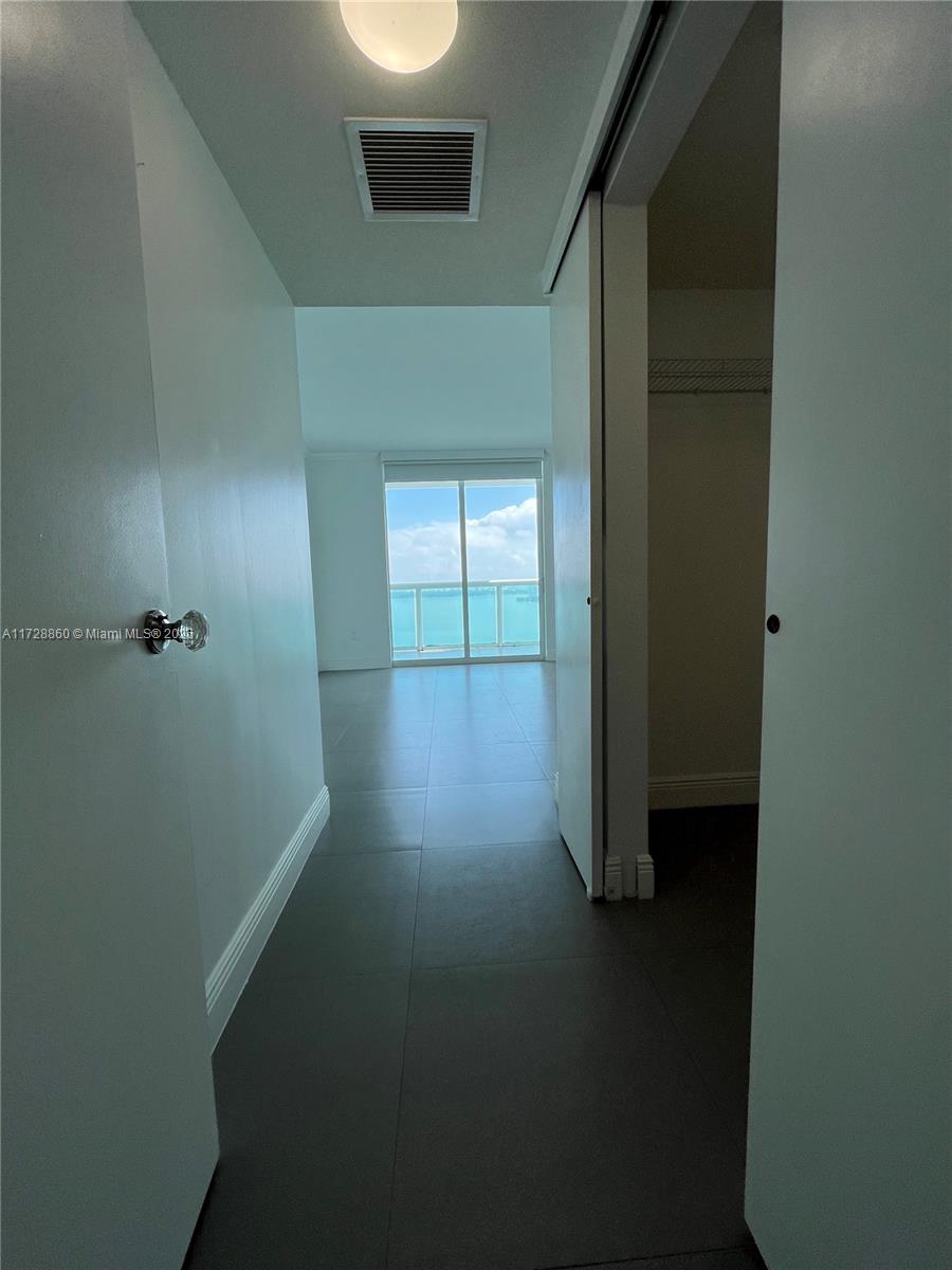 1800 N Bayshore Dr # 3505