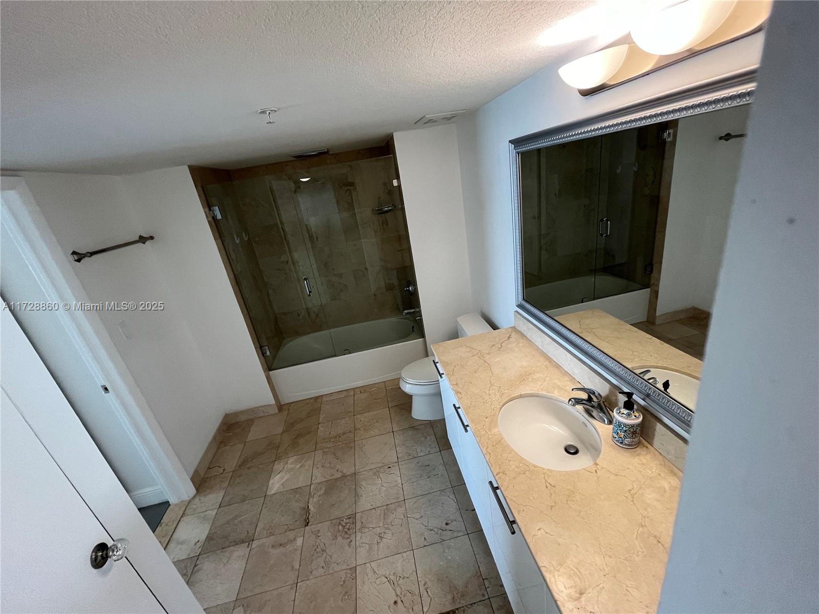 1800 N Bayshore Dr # 3505