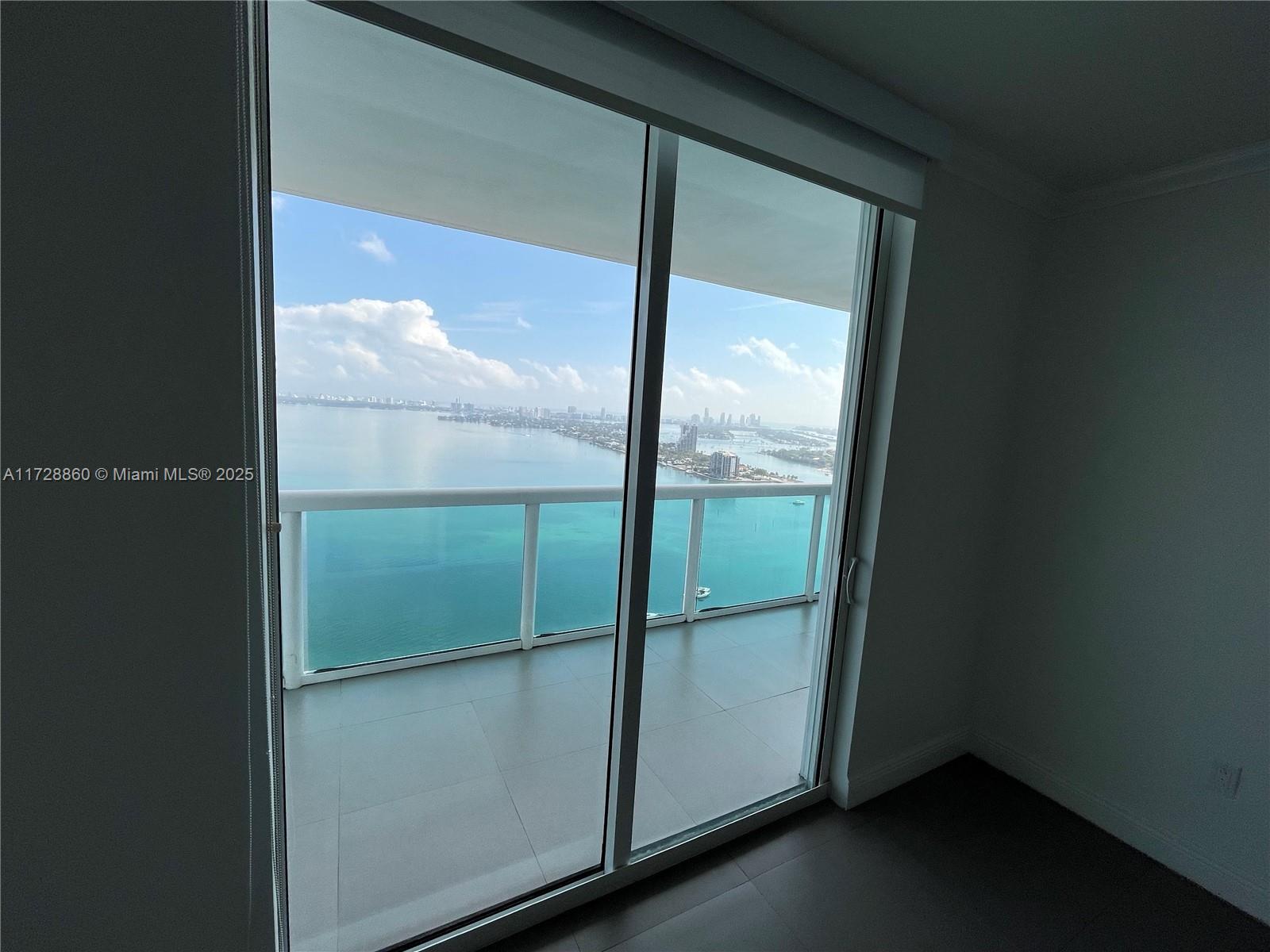 1800 N Bayshore Dr # 3505