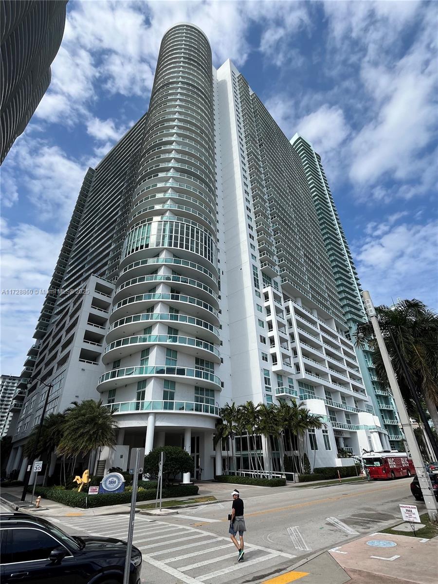 1800 N Bayshore Dr # 3505